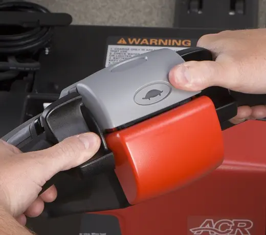 8210_Click2Creep43e1